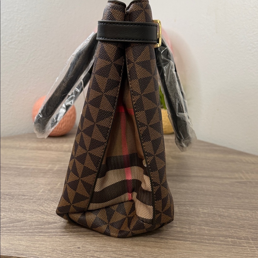 Brown Geometric Tote Bag - Picture 2 of 9
